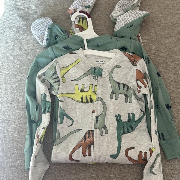 2 Carters Dinosaur footed pajamas Size 3T. NWT - Picture 5 of 9